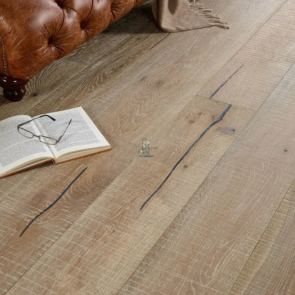 Weathered Oak Distressed Hand Sawn 220mm Engineered Plank – close-up of the surface