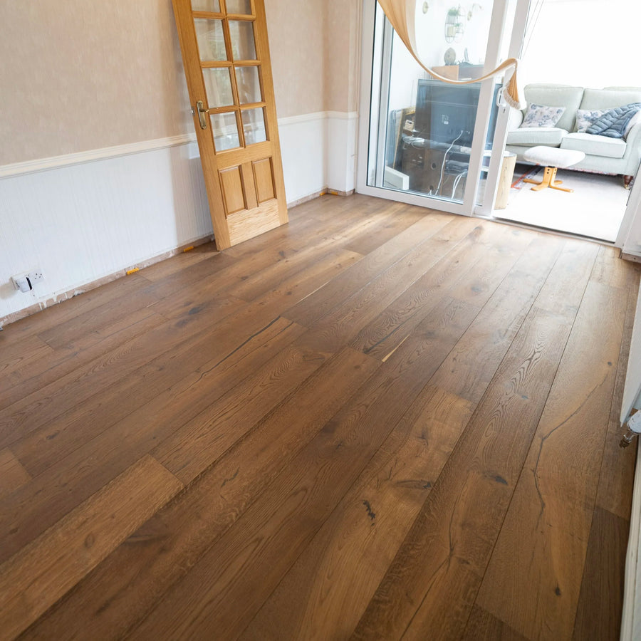 Rustic Smoked Oak 220mm Engineered Plank – image 1