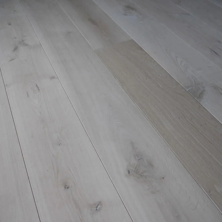 Unfinished Oak 190mm Engineered Plank – image 1