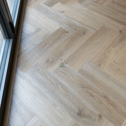 Noble Oak Herringbone Click LVT – image 8