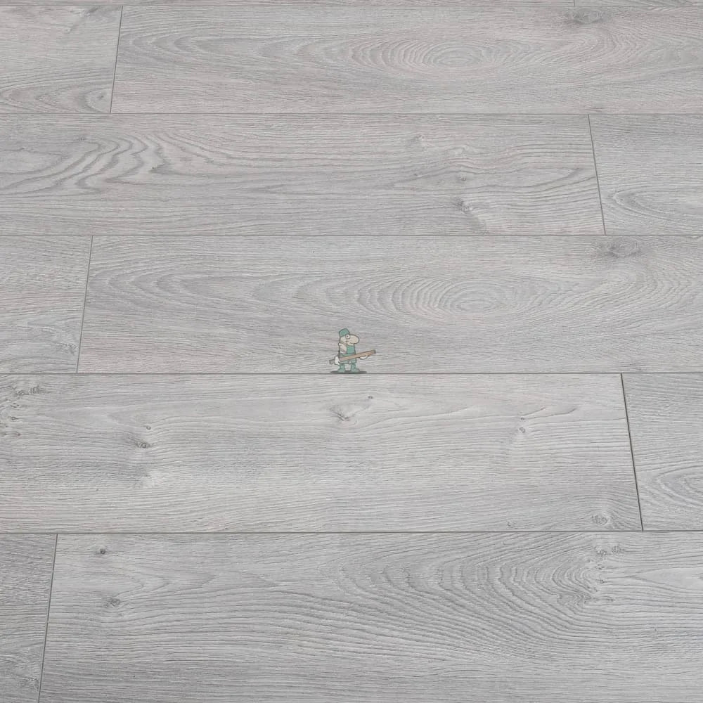Basalt Oak 12mm Laminate – image 3