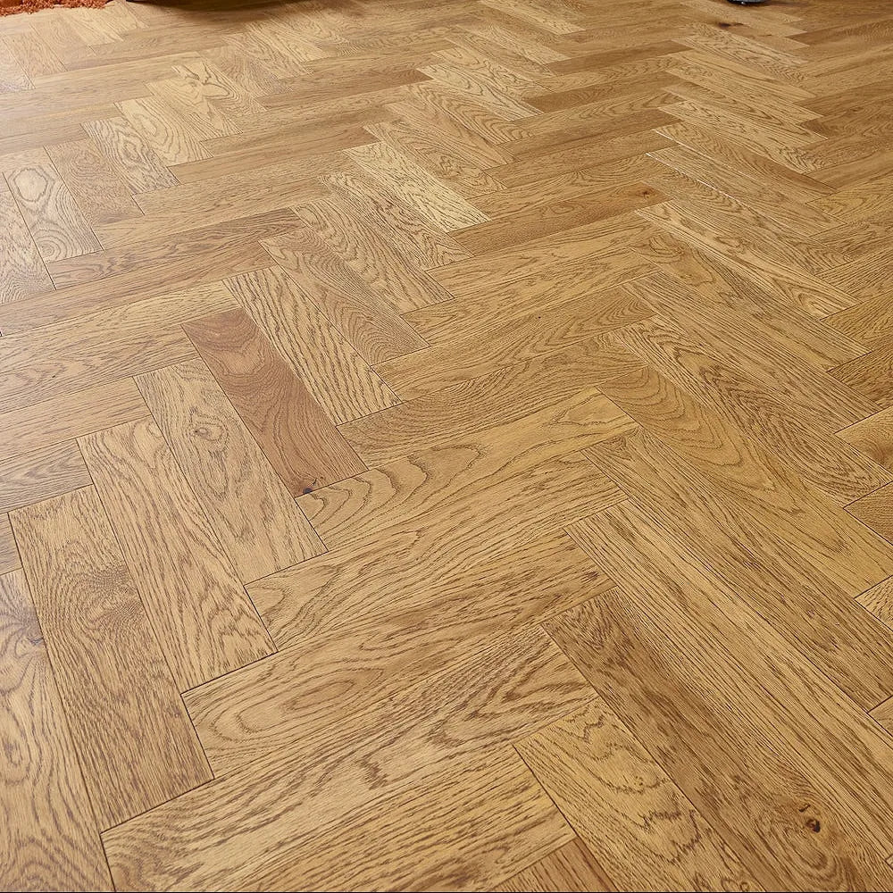 Cottage Oak 90mm Engineered Herringbone – image 2