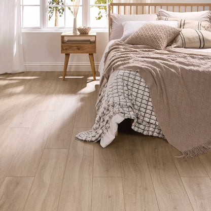 Alicante Oak Glue Down LVT – image 3