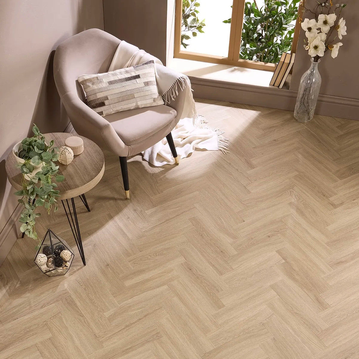 Alicante Oak Herringbone Glue Down LVT – image 3