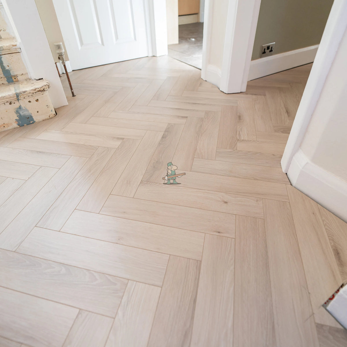 Glacier Oak Herringbone 12mm Laminate – fitted on a staircase (2)