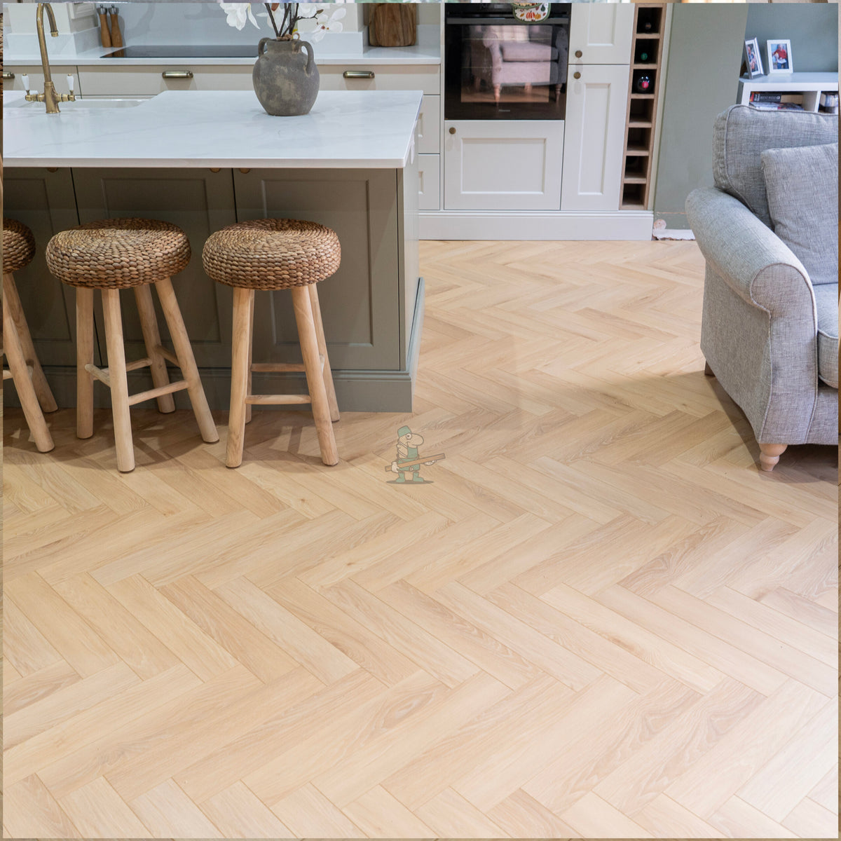 Coastal Oak Herringbone 12mm Laminate – image 7