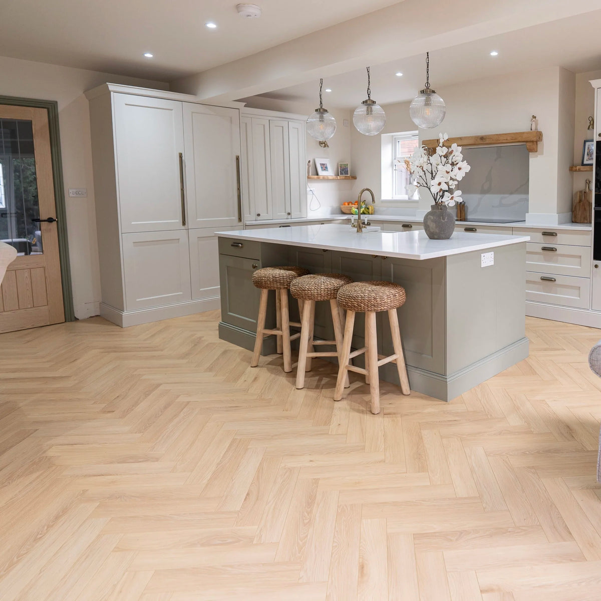 Coastal Oak Herringbone 12mm Laminate – image 1