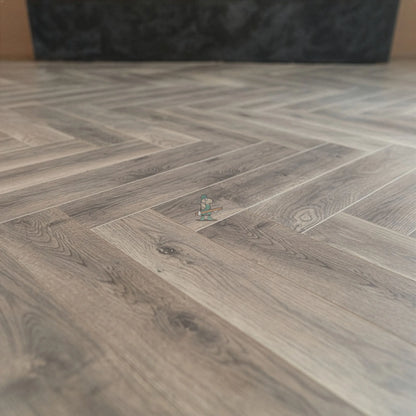 Providence Oak Herringbone 12mm Laminate – image 5