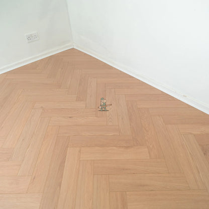 Sunset Oak Herringbone 12mm Laminate – image 5