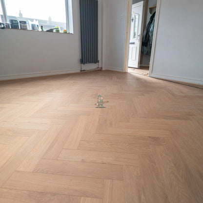 Sunset Oak Herringbone 12mm Laminate – image 9