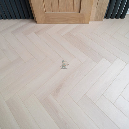 Linen Oak Herringbone 12mm Laminate – image 2