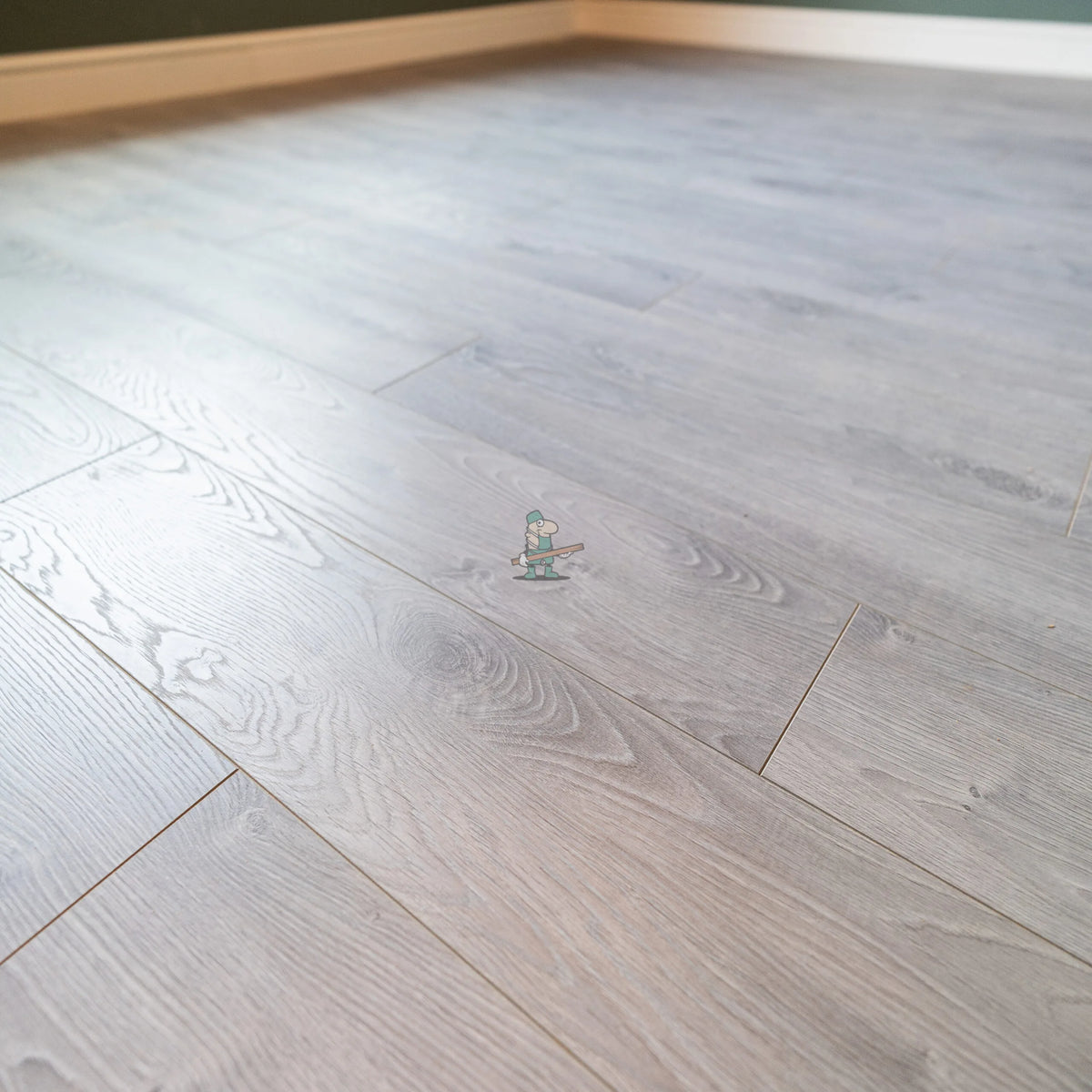 Basalt Oak 12mm Laminate – image 9