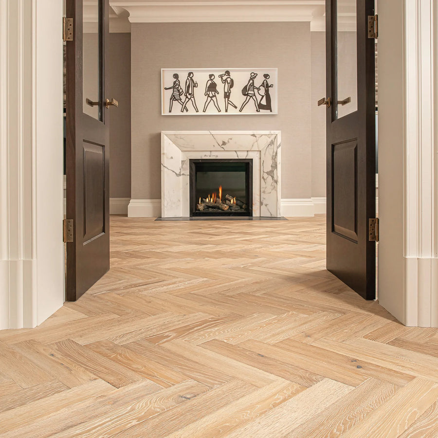 Chalked Oak 80mm Engineered Herringbone – image 1