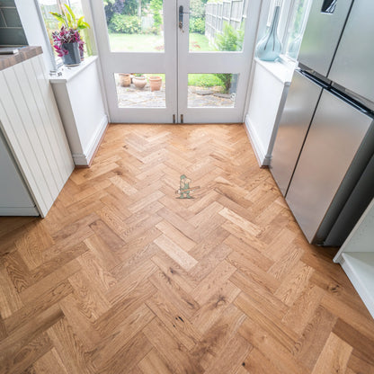 Golden Oak Hand Scraped 90mm Engineered Herringbone – image 3