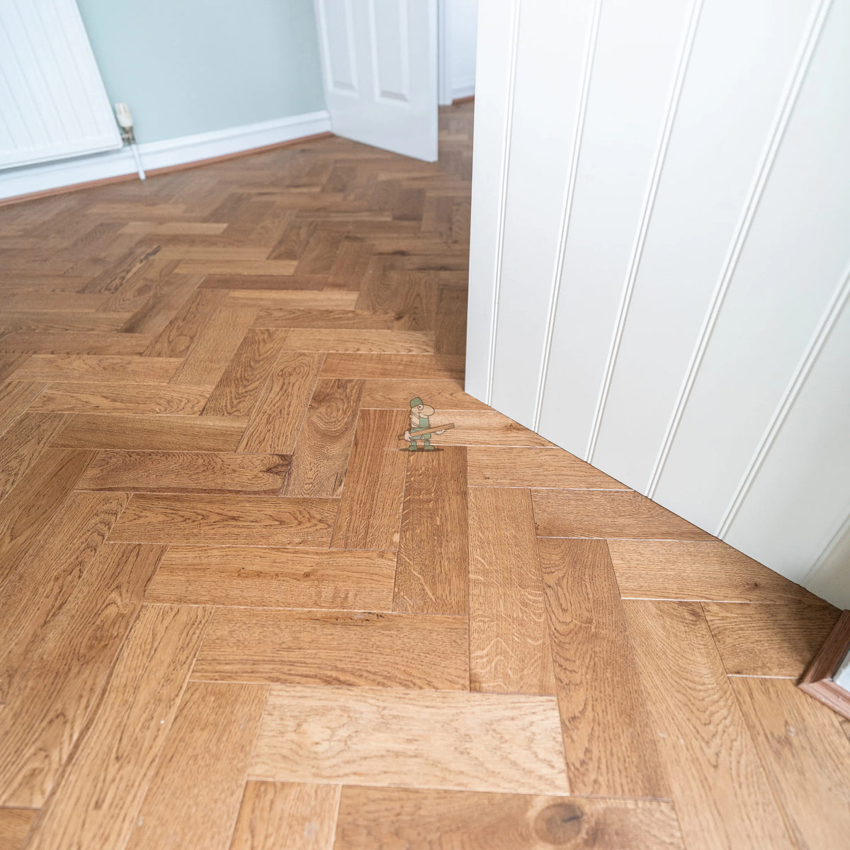 Golden Oak Hand Scraped 90mm Engineered Herringbone – image 6