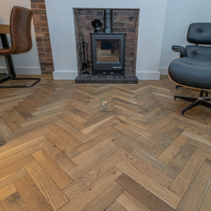 Worn Antique Oak 70mm Engineered Herringbone – image 8