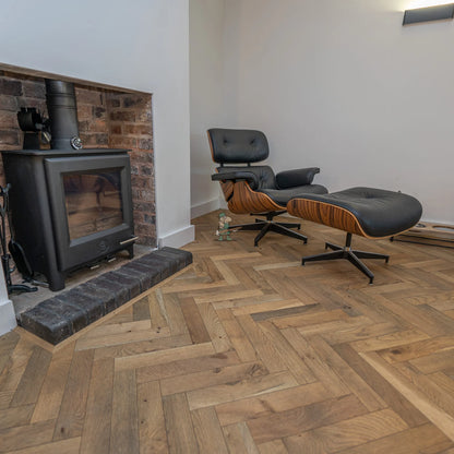 Worn Antique Oak 70mm Engineered Herringbone – image 7