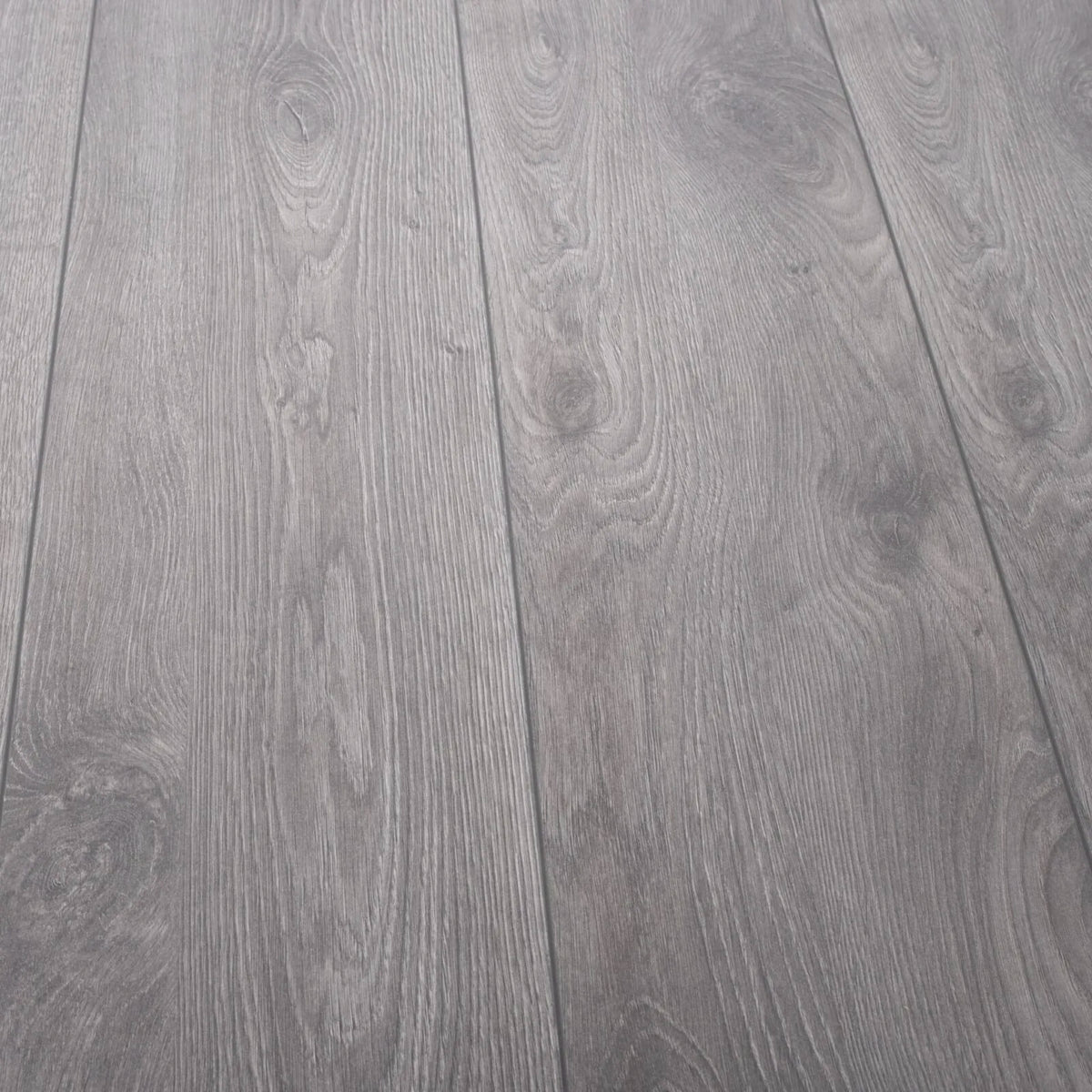 Owlet Oak 12mm Laminate – image 5
