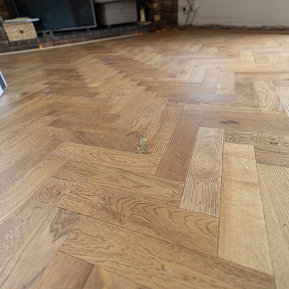 Cottage Oak 90mm Engineered Herringbone – image 10