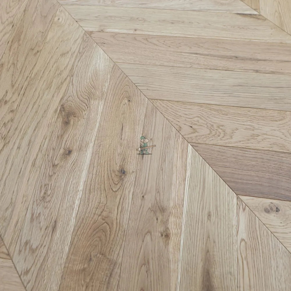 Natural Brushed Oak 90mm Engineered Chevron – image 9