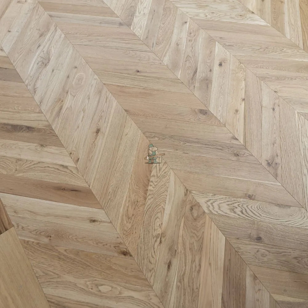 Natural Brushed Oak 90mm Engineered Chevron – image 7