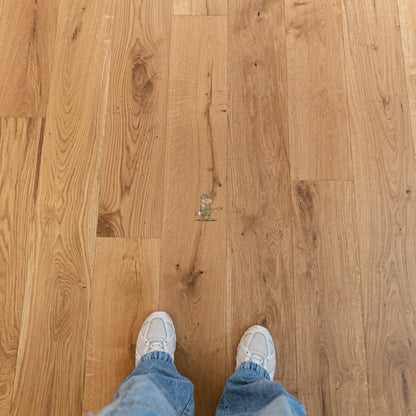 Wheatfield Oak 190mm Engineered Plank – image 8