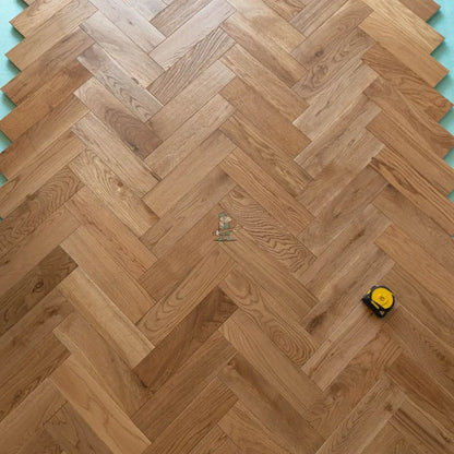 Natural Brushed Oak 90mm Engineered Herringbone, 18/4mm – image 7