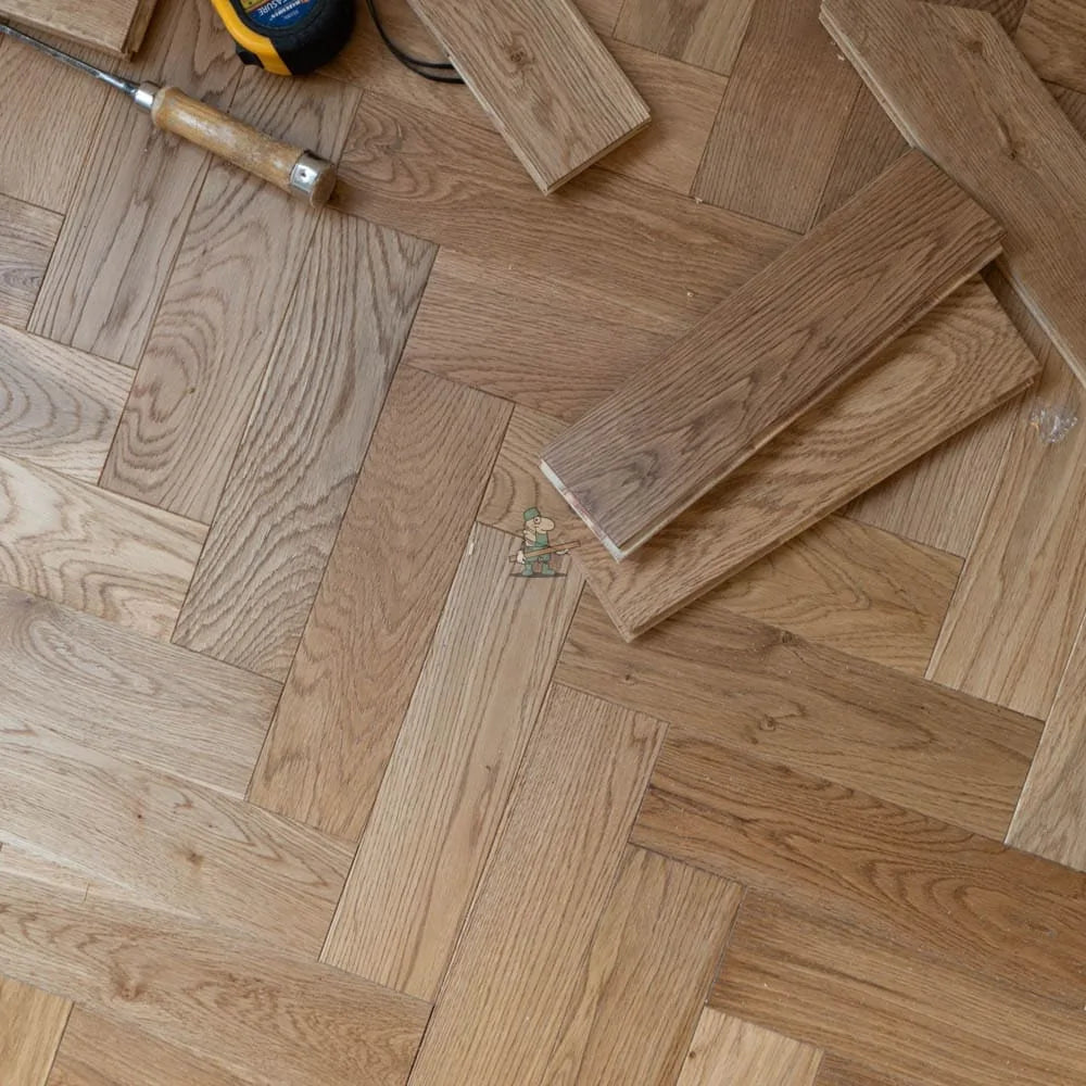 Natural Brushed Oak 90mm Engineered Herringbone, 18/4mm – image 2