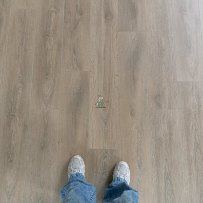 Sahara Light Oak 12mm Laminate – image 2