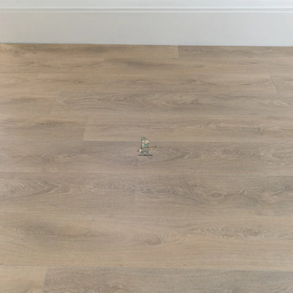 Sahara Light Oak 12mm Laminate – image 3