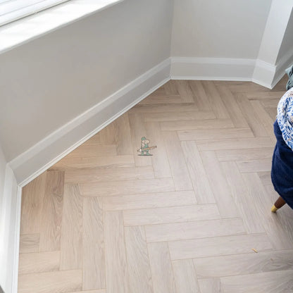Glacier Oak Herringbone 12mm Laminate – image 7