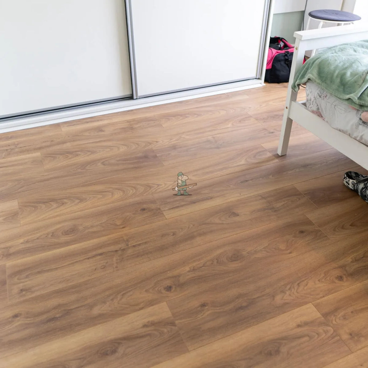 Natural Medium Oak 12mm Laminate – image 7