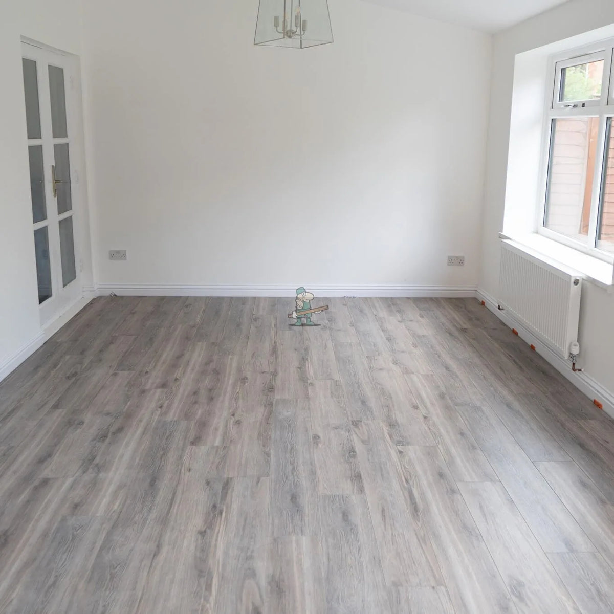 Tornado Grey Oak 12mm Laminate – image 7
