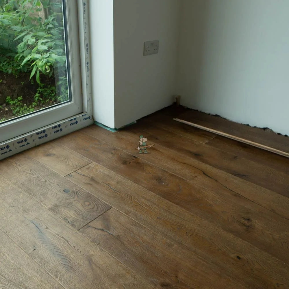 Antique Brown Oak Distressed 190mm Engineered Plank – image 8
