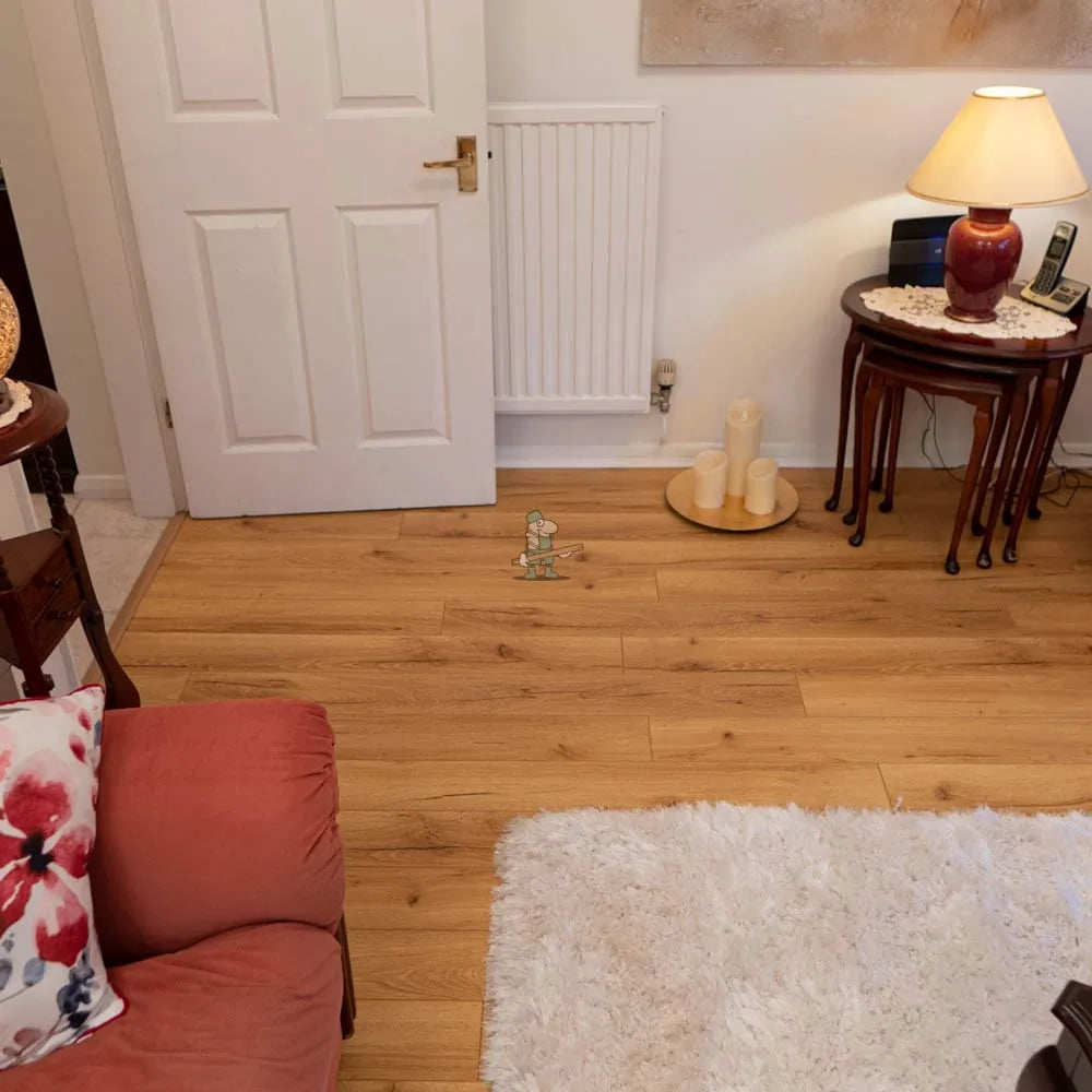 Embossed Natural Oak 12mm Laminate – image 10