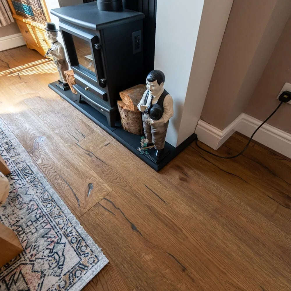 Medium Oak Distressed 190mm Engineered Plank – image 9