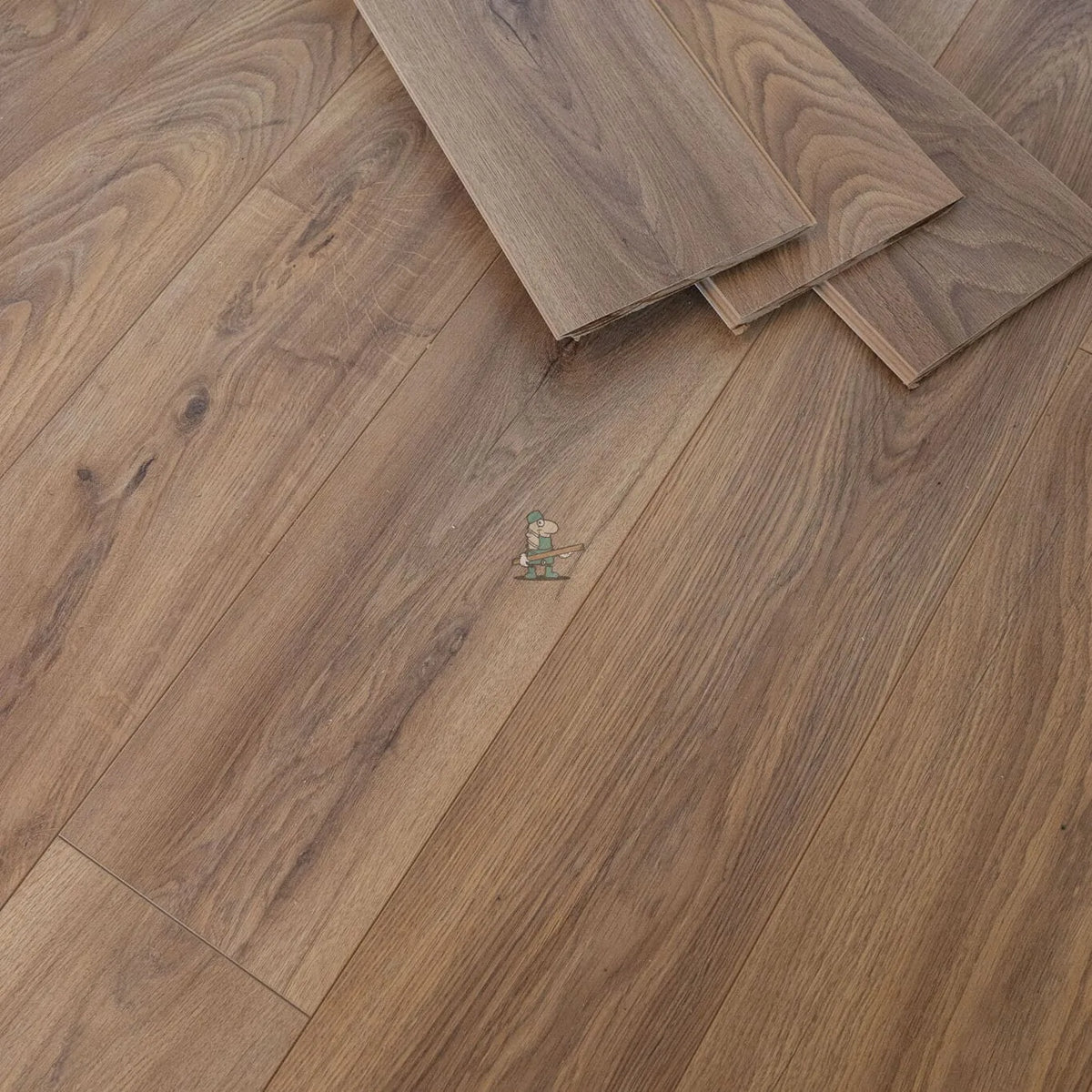 Natural Medium Oak 12mm Laminate – image 2