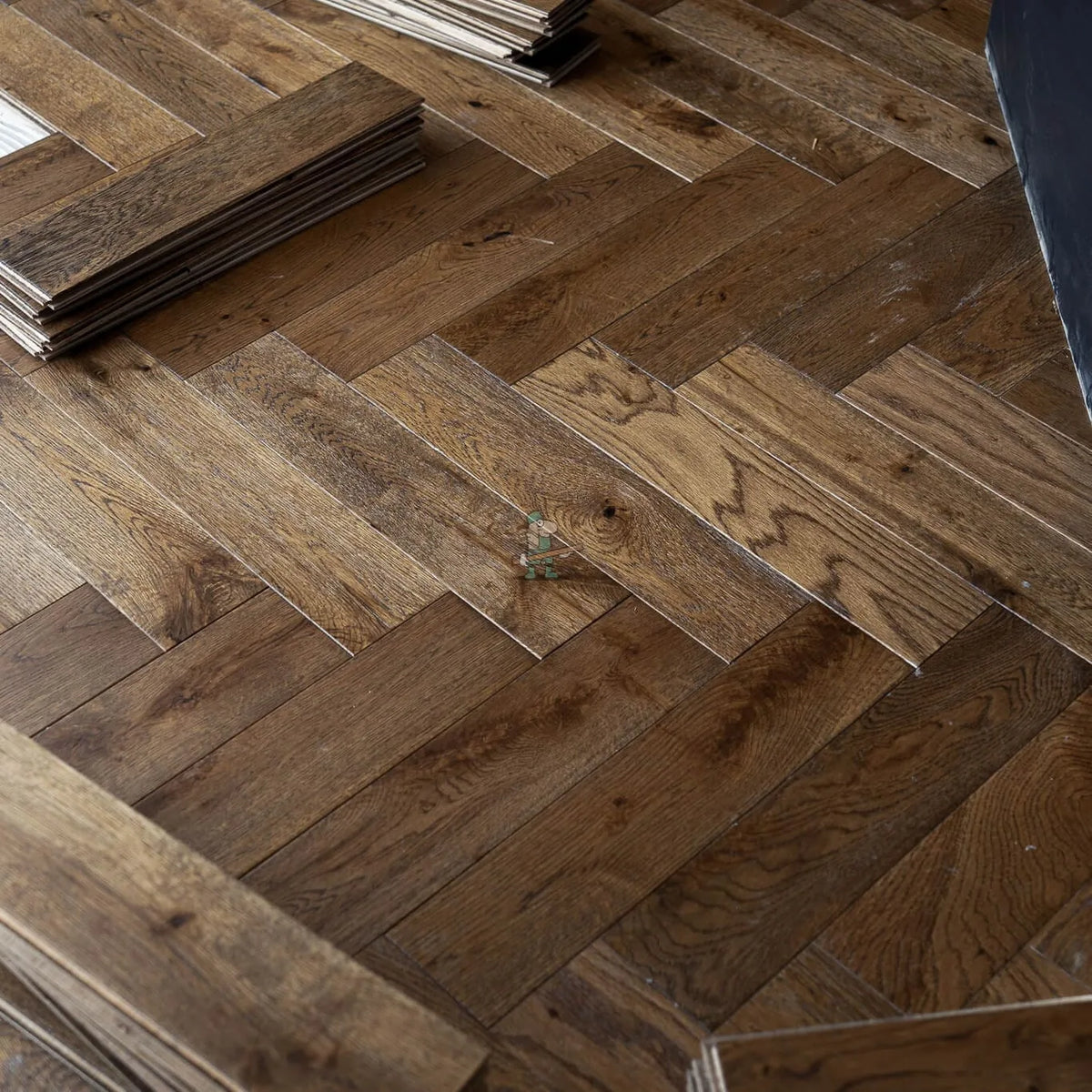 Deep Smoked Oak 90mm Engineered Herringbone – image 4