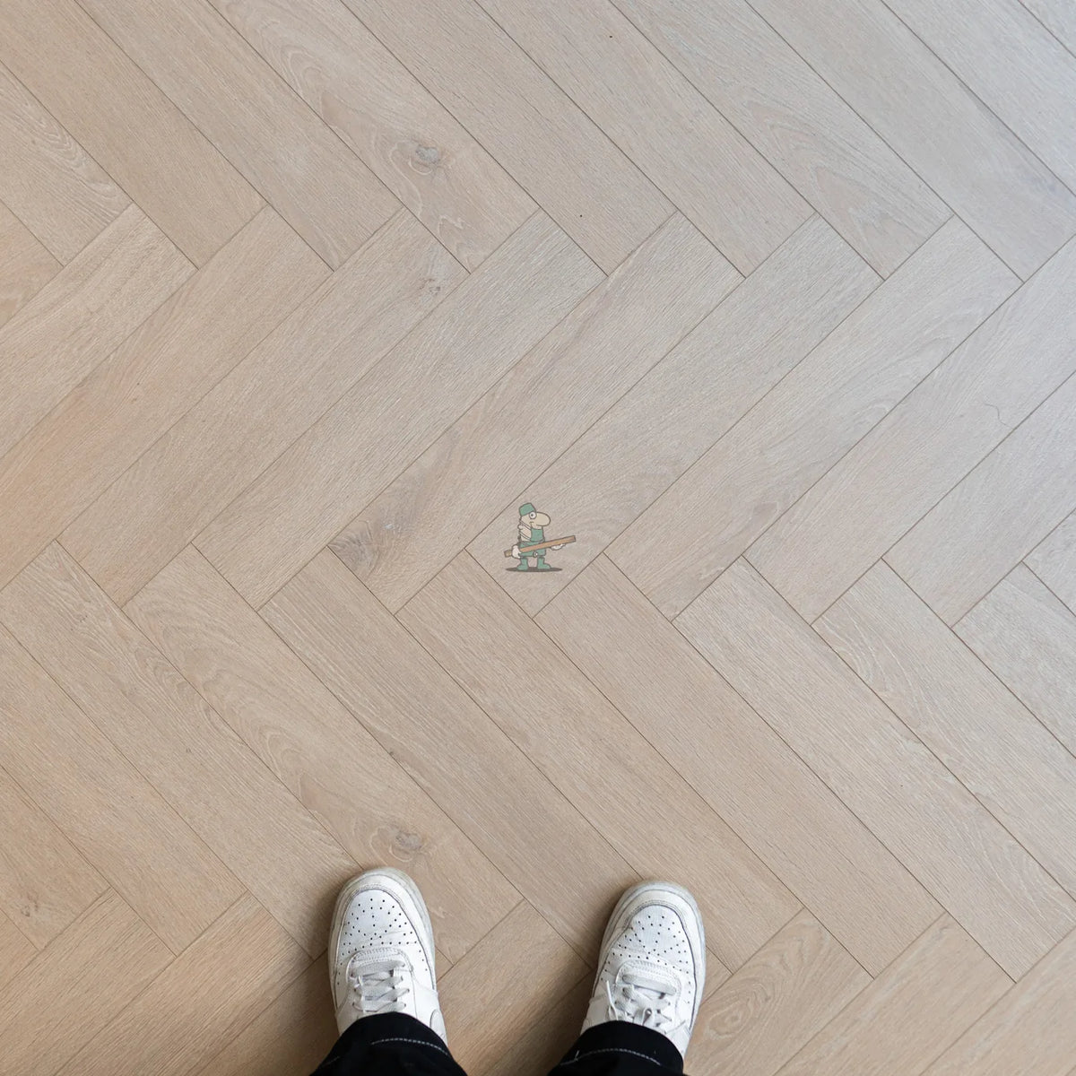 Sahara Oak Herringbone 12mm Laminate – image 3