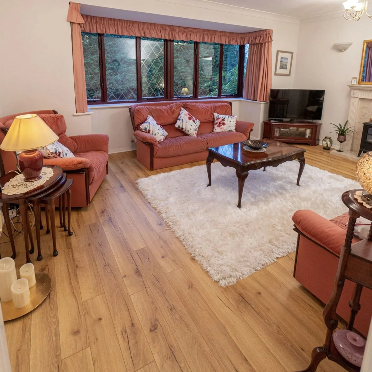 Embossed Natural Oak 12mm Laminate – image 1