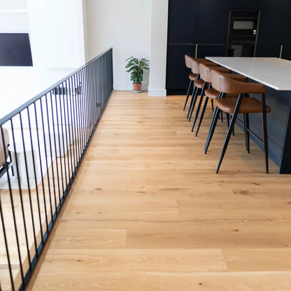Smooth Natural Oak 190mm Engineered Plank – image 1