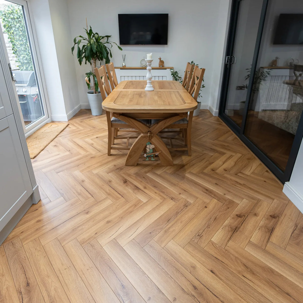 Regency Oak Herringbone 12mm Laminate – image 6