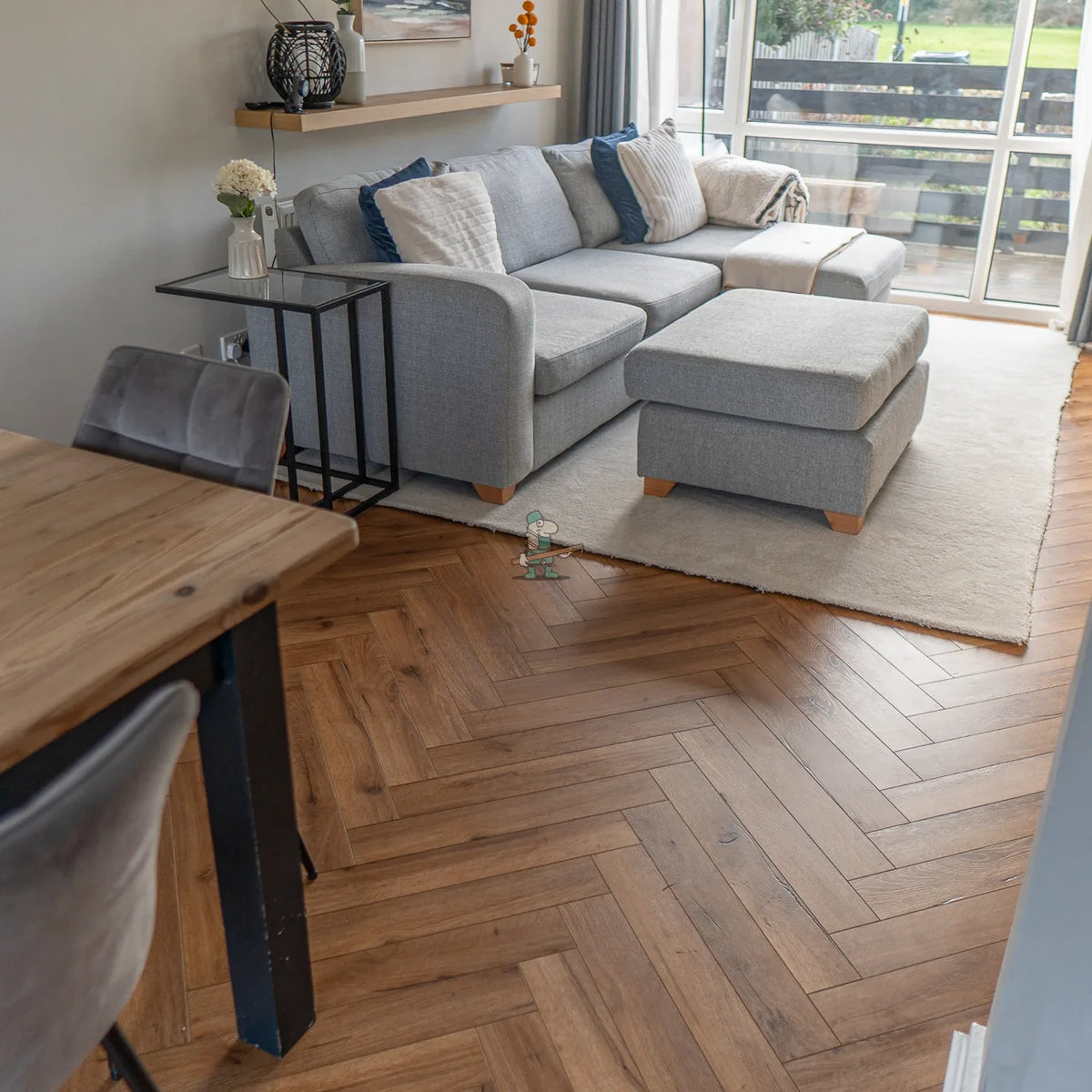 Smoked Oak Herringbone 12mm Laminate – image 11