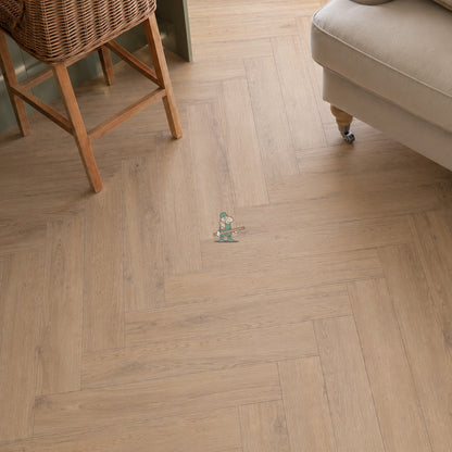 Light Brown Oak Herringbone 12mm Laminate – image 7