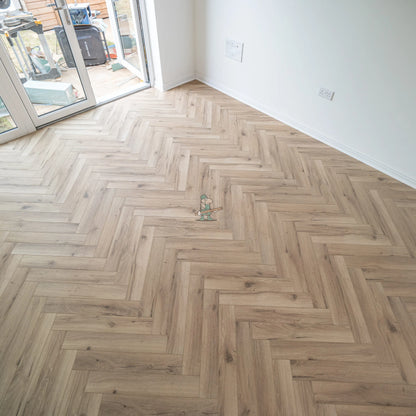 Haze Oak Herringbone 12mm Laminate – image 6
