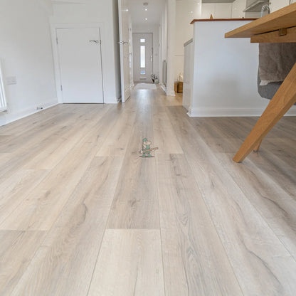 Grey Beige Oak 12mm Laminate – image 8