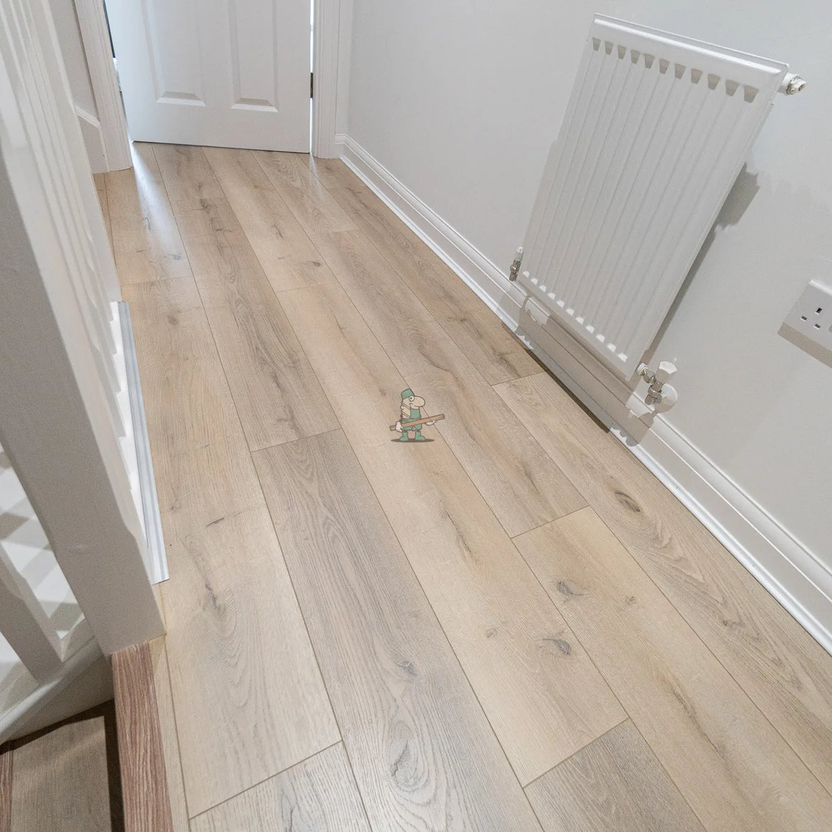 Grey Beige Oak 12mm Laminate – image 9