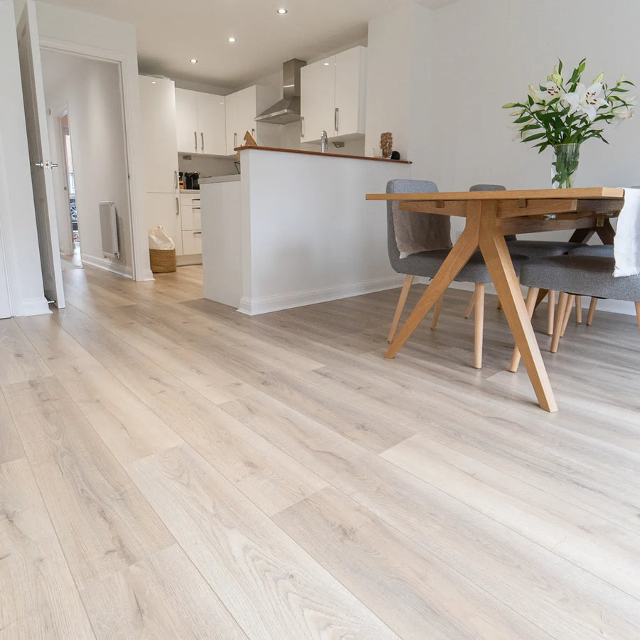 Grey Beige Oak 12mm Laminate – image 1