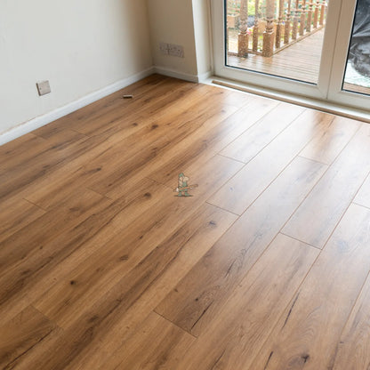 Smoked Oak 12mm Laminate – image 9