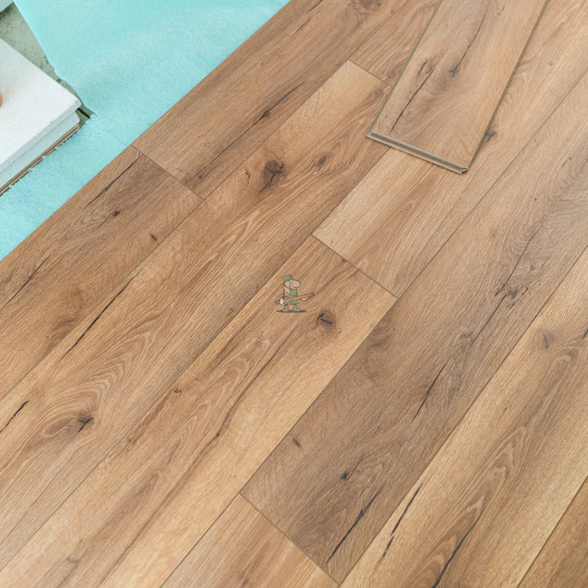 Smoked Oak 12mm Laminate – image 2
